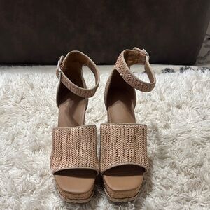 Universal Thread Tan Woven Wedges